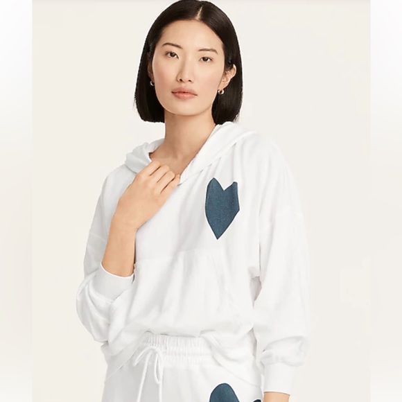 J. Crew Magic Rinse™ Hoodie with Heart, 100% Cotton, White/Navy, Oversized, XS/S - Picture 2 of 12